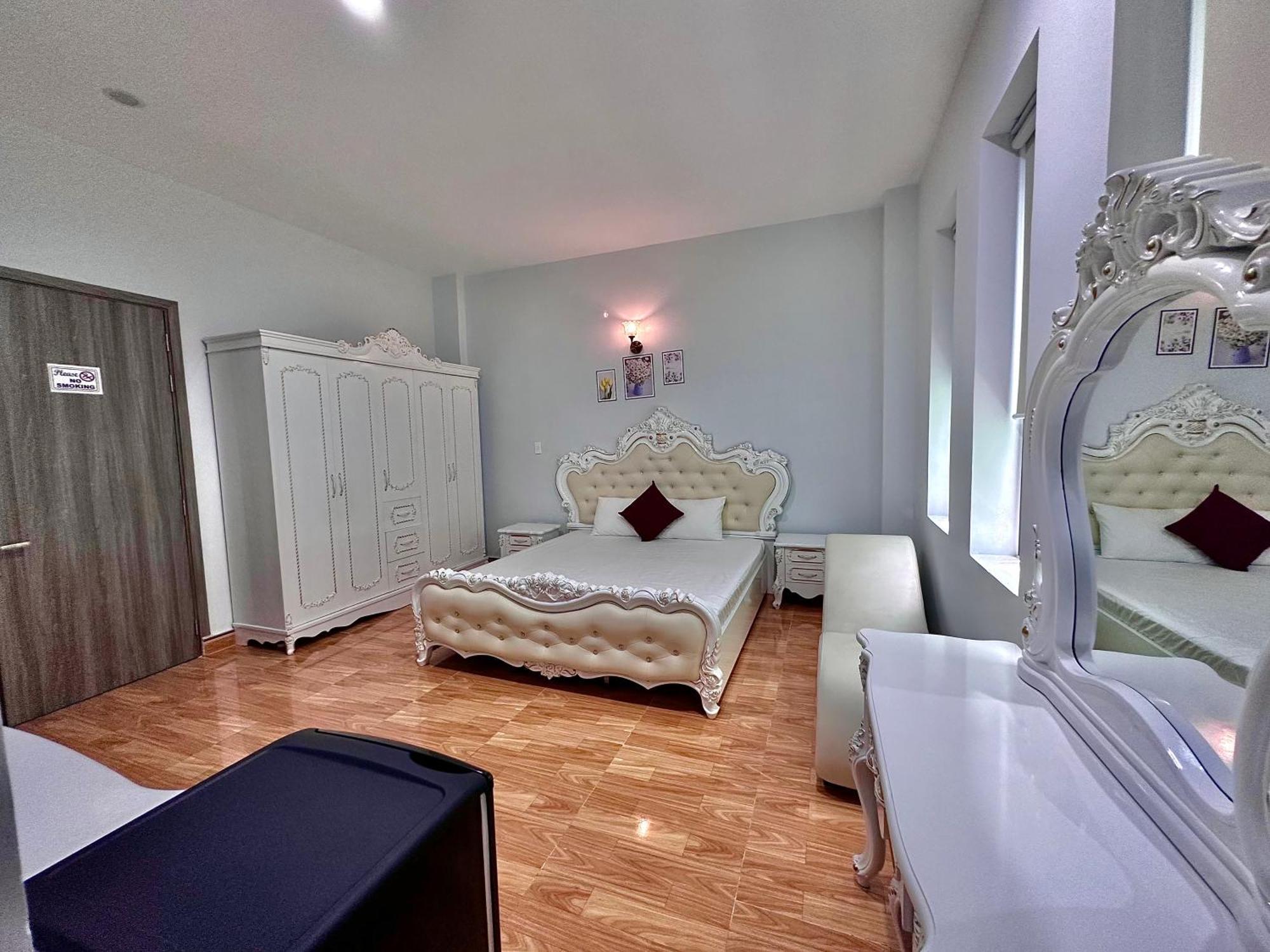Royal Homestay Tuy Hoa Esterno foto