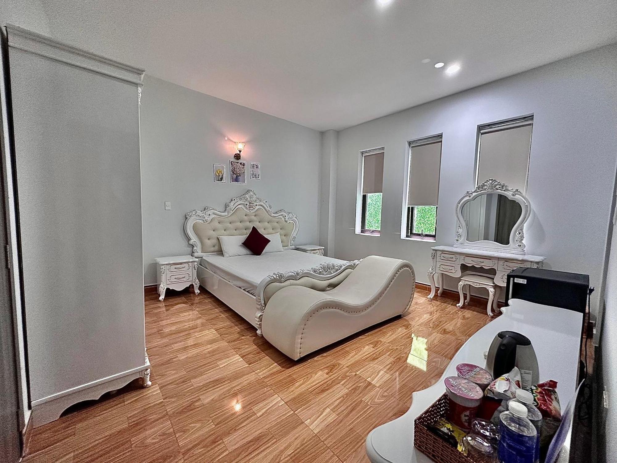 Royal Homestay Tuy Hoa Esterno foto