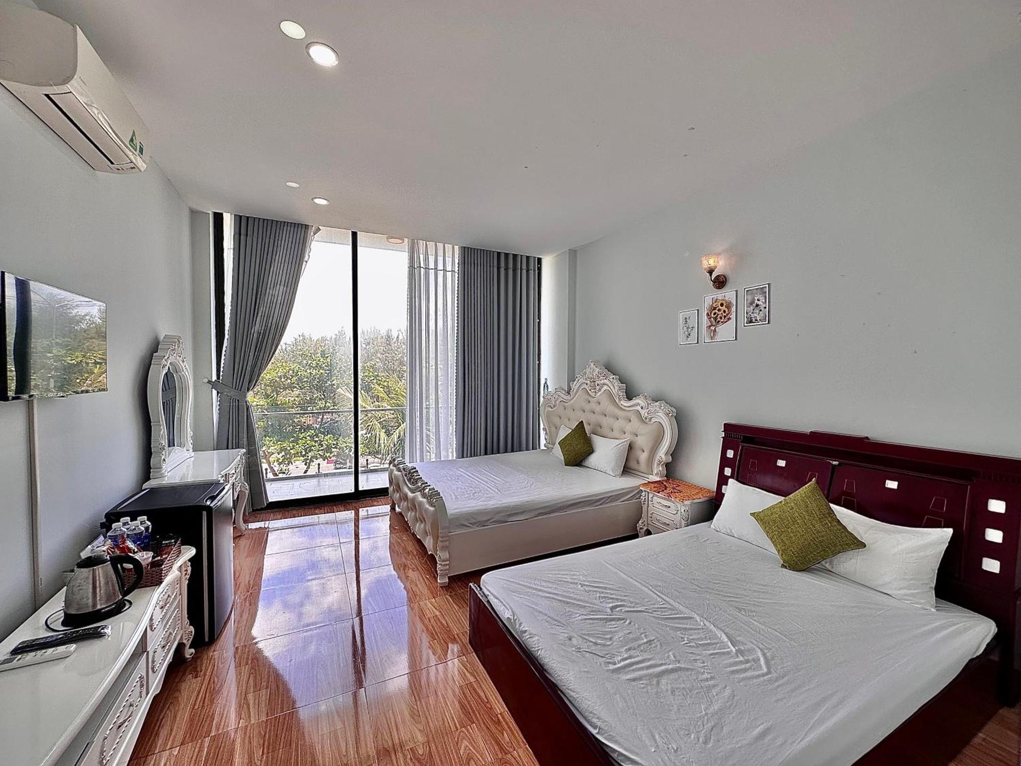 Royal Homestay Tuy Hoa Esterno foto