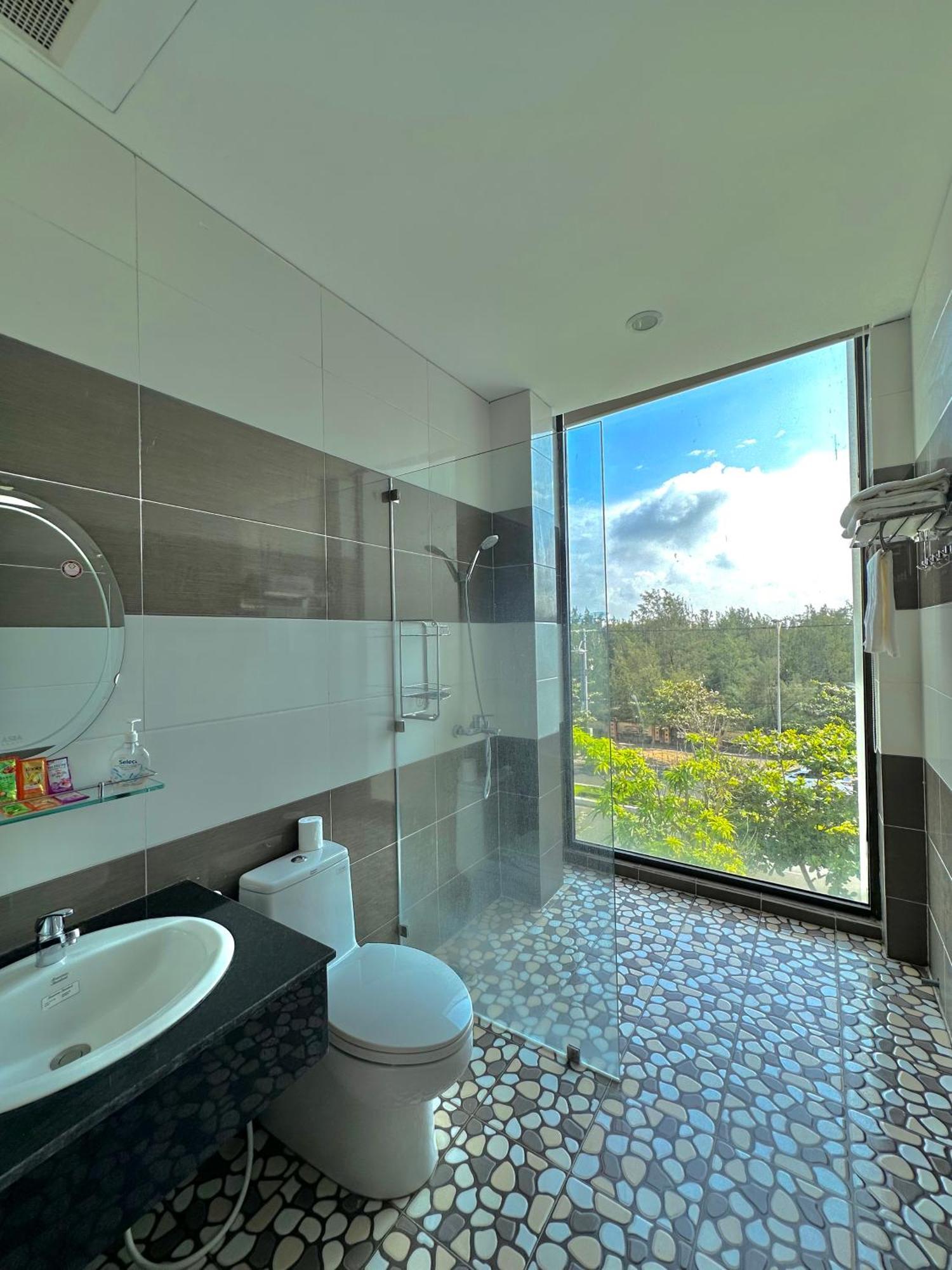 Royal Homestay Tuy Hoa Esterno foto
