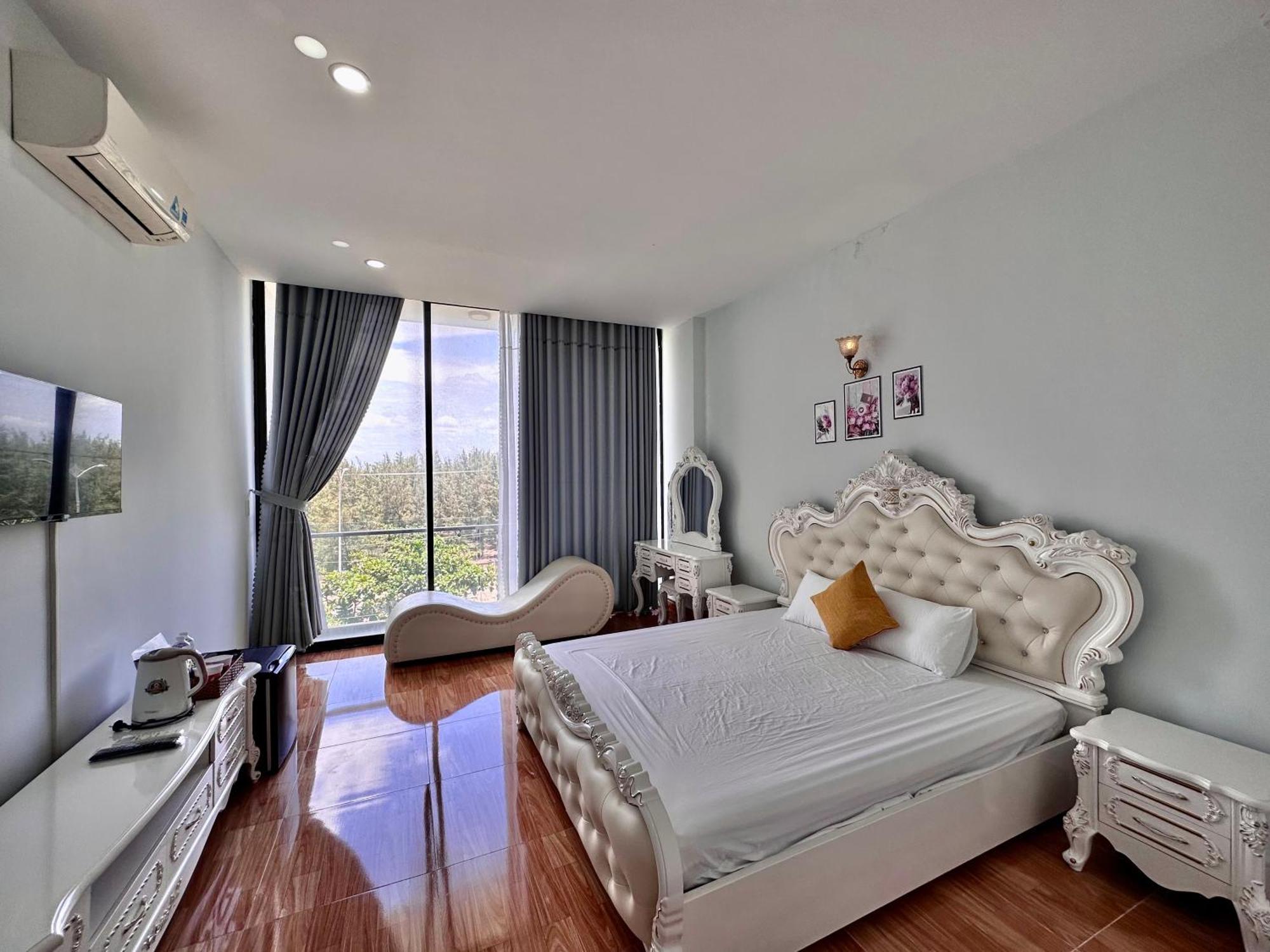 Royal Homestay Tuy Hoa Esterno foto